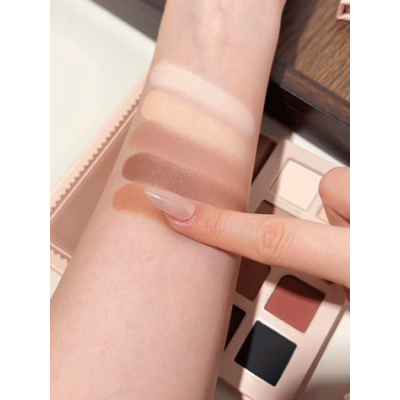 Paleta de sombras de 8 tonos - Hazelnut Latte