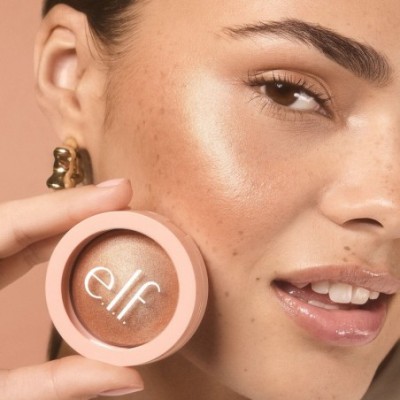 Halo Glow Silky Powder Highlighter - Flamingold - Warm Gold
